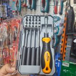 ست پیچ‌گوشتی و بیت ۳۱ پارچه جاستر